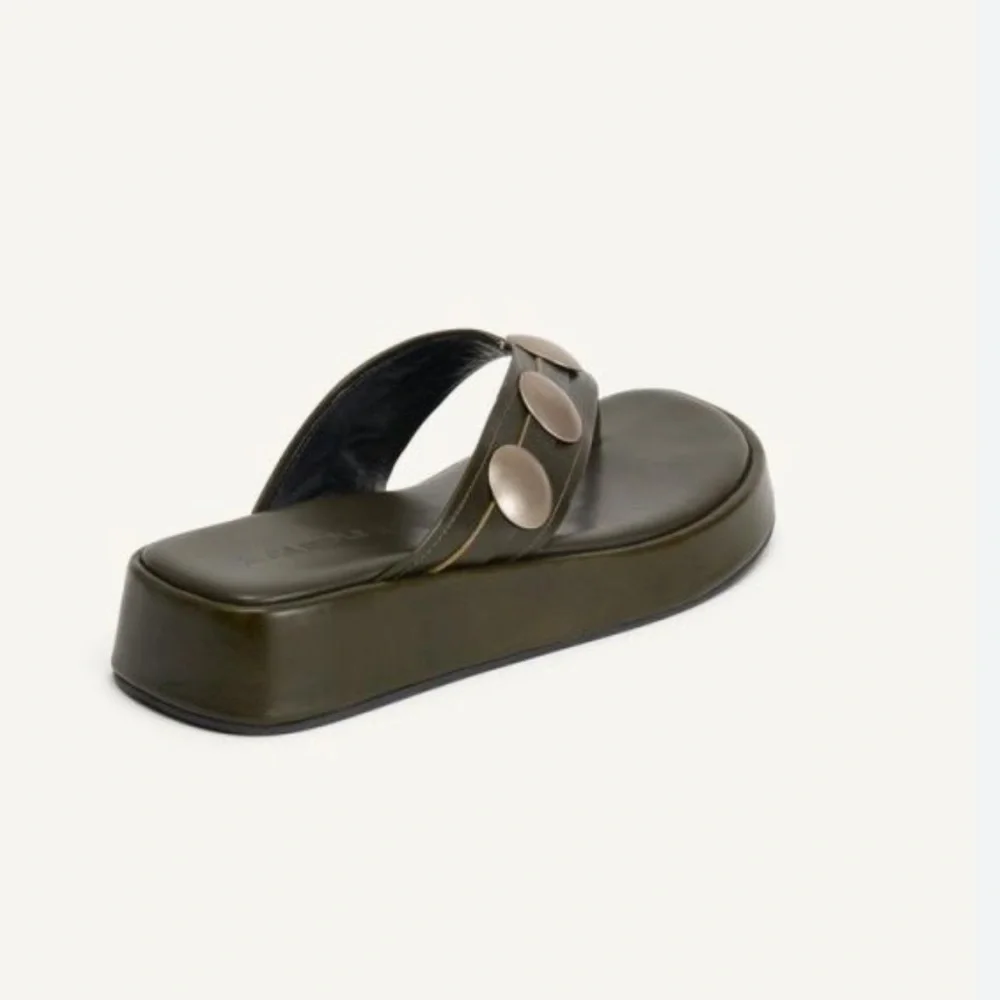 Zara Platform Thong Sandals with Stud Accents - Picture 4 of 6